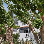 Irene Aparthotel