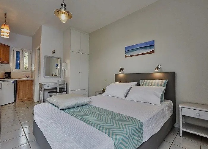 Aparthotel Irene Agios Petros (Andros)